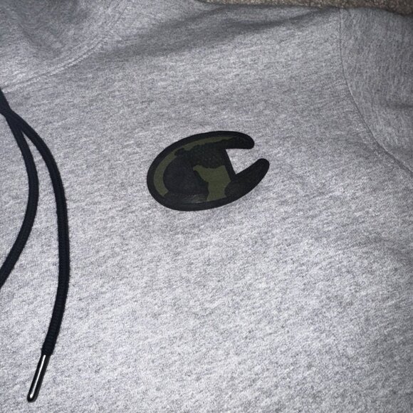 SOLD-Champion Gray Hoodie Camo Logo | Size M - Picture 3 of 5